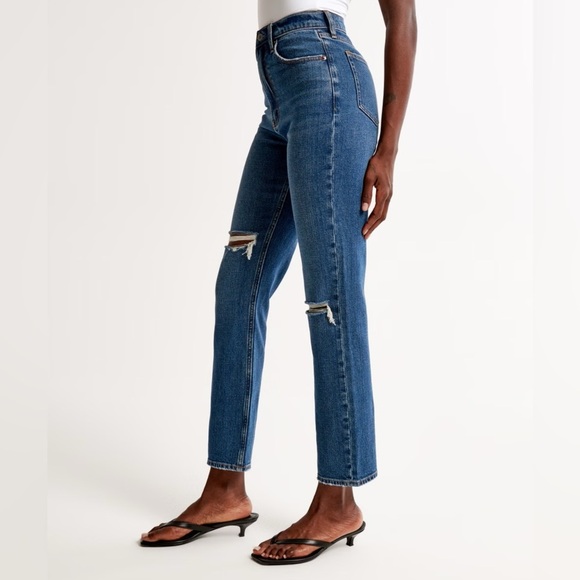 Abercrombie & Fitch Ultra High Rise Ankle Straight Jeans - Picture 1 of 5
